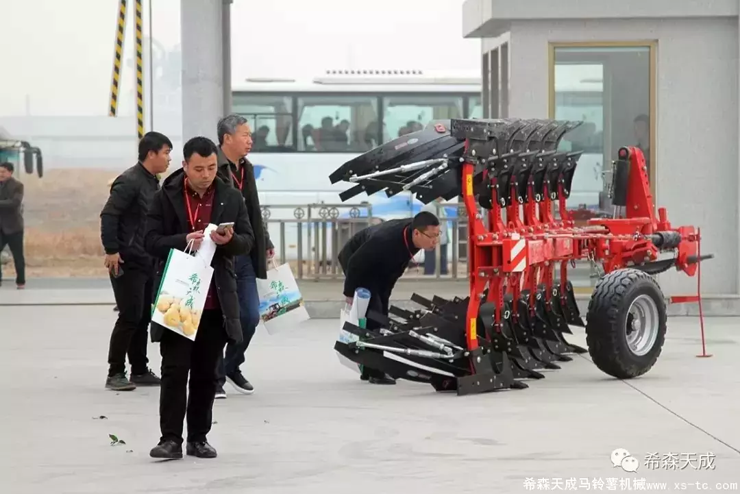 2-1P11G31353321.jpg 2-1P11G31353321.jpg