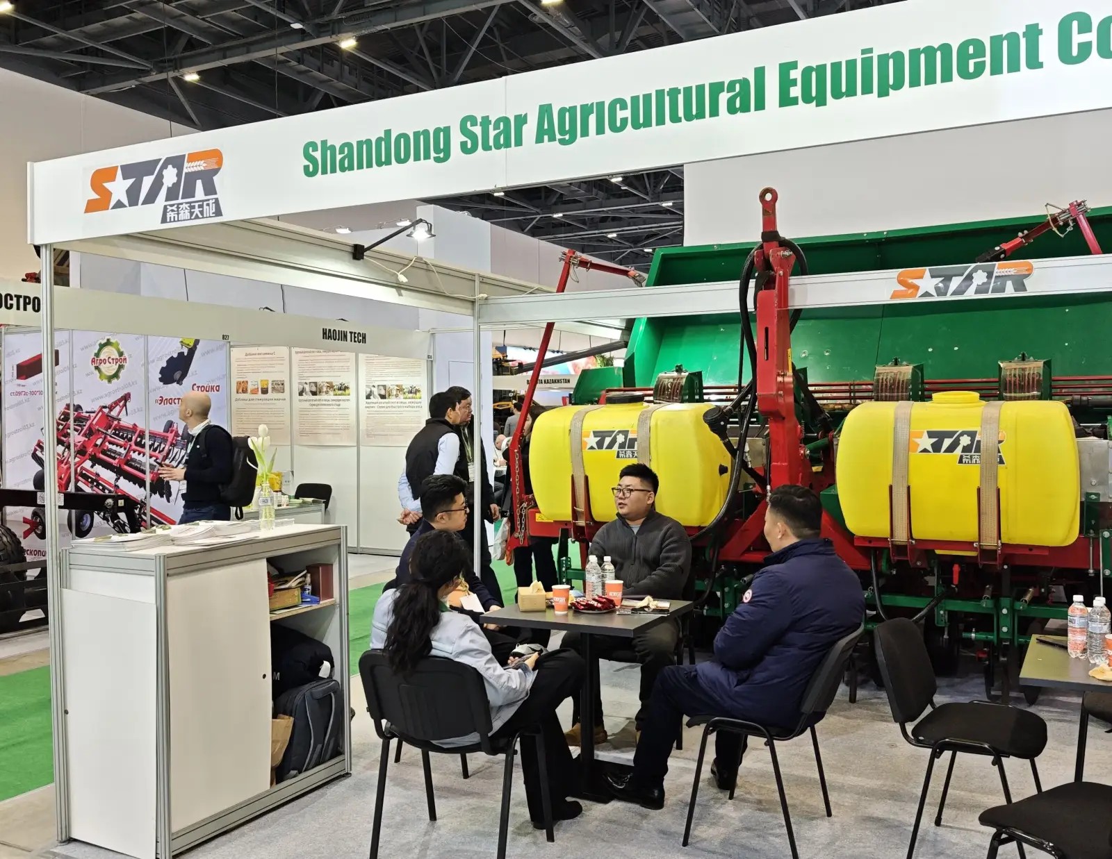 Star Agricultural Machinery Made Its Debut at the Astana International Agricultural Exhibition in Ka(图2) Star Agricultural Machinery Made Its Debut at the Astana International Agricultural Exhibition in Ka(图2)